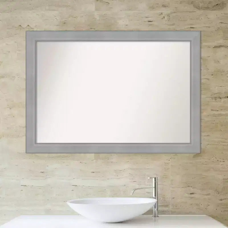 Miroir Mural de Salle de Bain Amanti Art 40"x28" Vista Non Biseauté en Nickel Brossé : Rectangulaire Moderne, Mural, Fixations Incluses