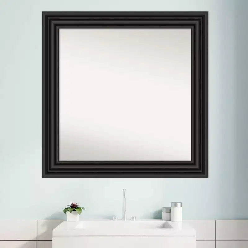 Miroir mural de salle de bain colonial noir Amanti Art 32 po x 32 po sans biseau : carré, montage mural, style moderne