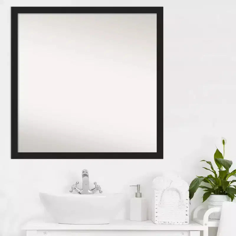 Miroir mural étroit Grace non biseauté, 28 po x 28 po, noir métallique brossé - Amanti Art : Carré moderne, à fixer au mur, quincaillerie incluse