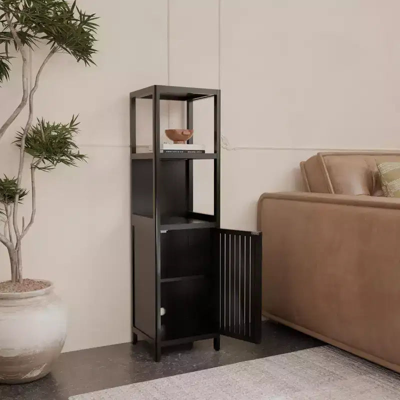Colonne de rangement Berton Modern 52 po en bambou et lin avec étagères et porte