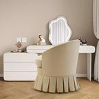 Fauteuil cylindrique du milieu du siècle avec dossier incurvé ergonomique et pieds en bois, siège d'appoint peu encombrant pour chambre et salon