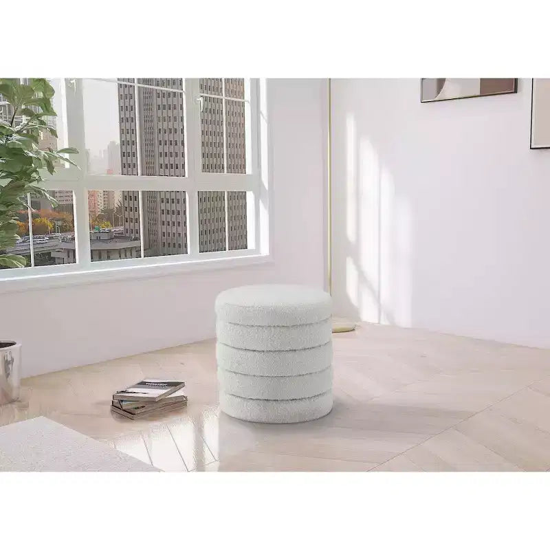 Pouffe/Tabouret en Tissu Bouclé Aphia