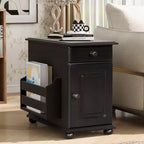 Table d'appoint à roulettes, Table de chevet moderne avec ports USB, tiroir, porte-gobelets et espace de rangement pour salon, chambre à coucher