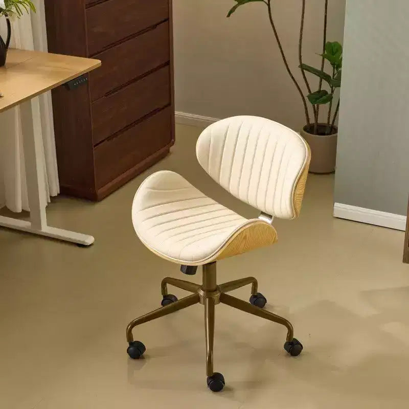 Karl Home | Chaise de bureau courbée en PU avec piètement bronze antique