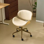Karl Home | Chaise de bureau courbée en PU avec piètement bronze antique
