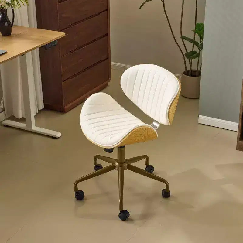 Karl Home | Chaise de bureau courbée en PU avec piètement bronze antique