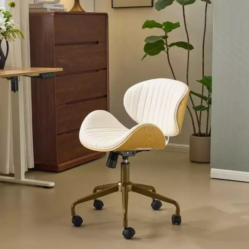 Karl Home | Chaise de bureau courbée en PU avec piètement bronze antique