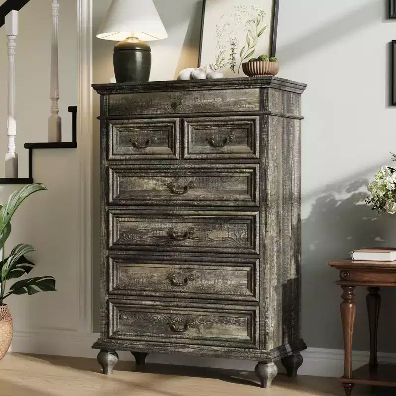 Commode en chêne à 7 tiroirs, meuble de rangement de style rustique avec tiroirs de 3 tailles différentes pour chambre et chambre d'enfant