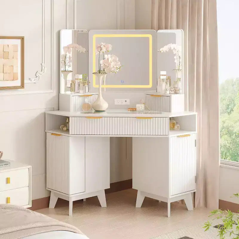 Coiffeuse de maquillage cannelée de 122 cm avec miroir et lumières, prise de charge et miroir éclairé à 3 panneaux, table de toilette pour chambre à coucher