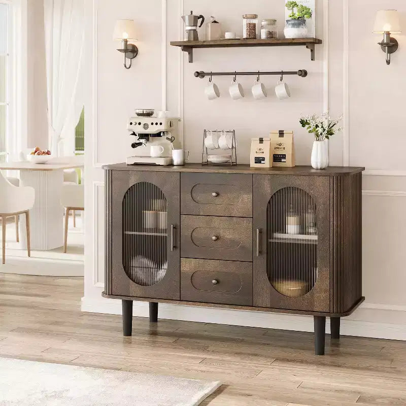 CuisinSmart Buffet de salle à manger avec 2 portes en verre cannelé et 3 tiroirs, meuble de bar à café de style ferme avec étagères réglables pour cuisine et salon