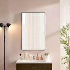 Okak 60X22IN Miroir mural rectangulaire minimaliste avec cadre en aluminium, miroir de salle de bain avec 2 options d'accrochage, miroir de courtoisie pour salle de bain, noir