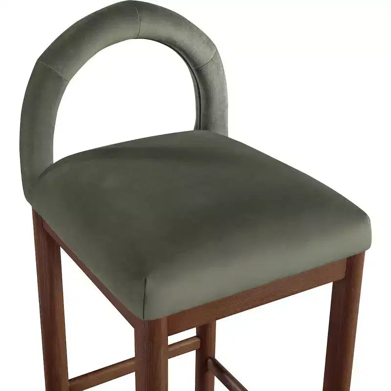 Meridian Furniture, Tabouret de comptoir en velours Conrad
