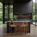 Meridian Furniture, Tabouret de comptoir en velours Conrad