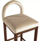 Meridian Furniture, Tabouret de comptoir en velours Conrad