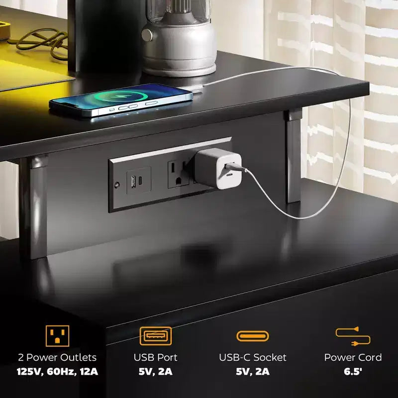Bureau d'ordinateur 56" avec rangement, Table d'ordinateur avec prises de courant et lumières LED
