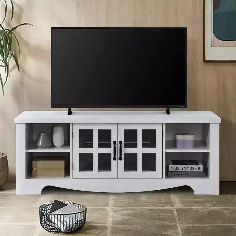 Meuble TV en bois AndMakers de 132,08 cm avec 1 armoire de rangement vitrée pour téléviseurs jusqu'à 152,4 cm.