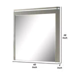 Miroir de commode Royal Hampton, bois gris clair 38 pouces, design cannelé, accents argentés