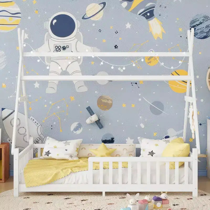 Lit de sol double TUYOHW pour tout-petits avec clôture et toit pour enfants, lit Montessori moderne en forme de maison avec lumière pour chambre à coucher.