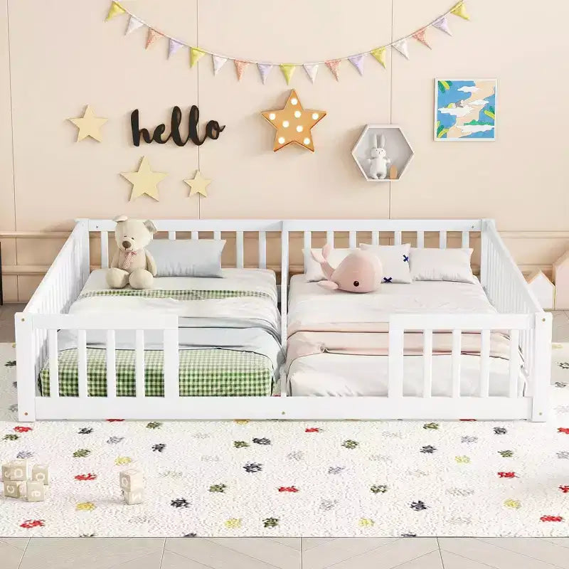 Lit au sol double/jumeau TUYOHW pour enfants avec clôture, lit Montessori moderne avec barrières de sécurité pour chambre à coucher
