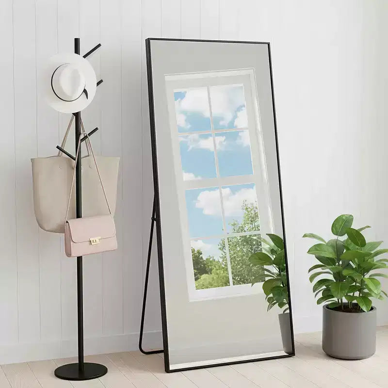 MAYEERTY Miroir pleine longueur en aluminium 71x32in, noir, à angle droit, verre trempé, avec support