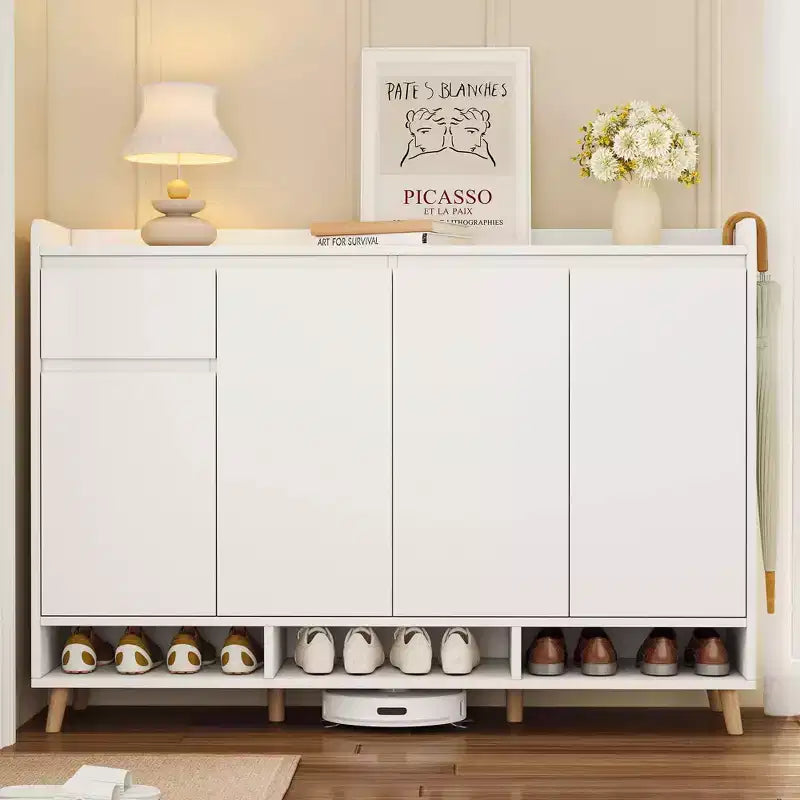 MAYEERTY Meuble à chaussures contemporain épuré avec étagères réglables, buffet de rangement avec pieds en bois massif, blanc