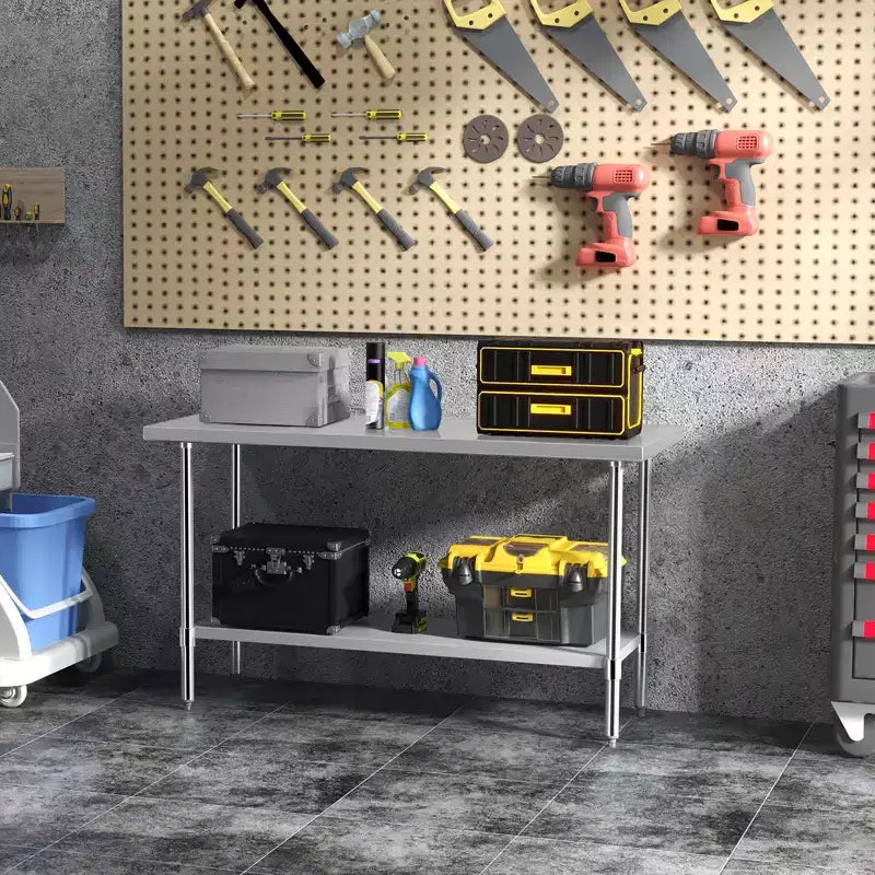 Table de travail Costway en acier inoxydable 152 x 61 cm, table de préparation de cuisine commerciale résistante aux rayures avec étagère inférieure et patins réglables