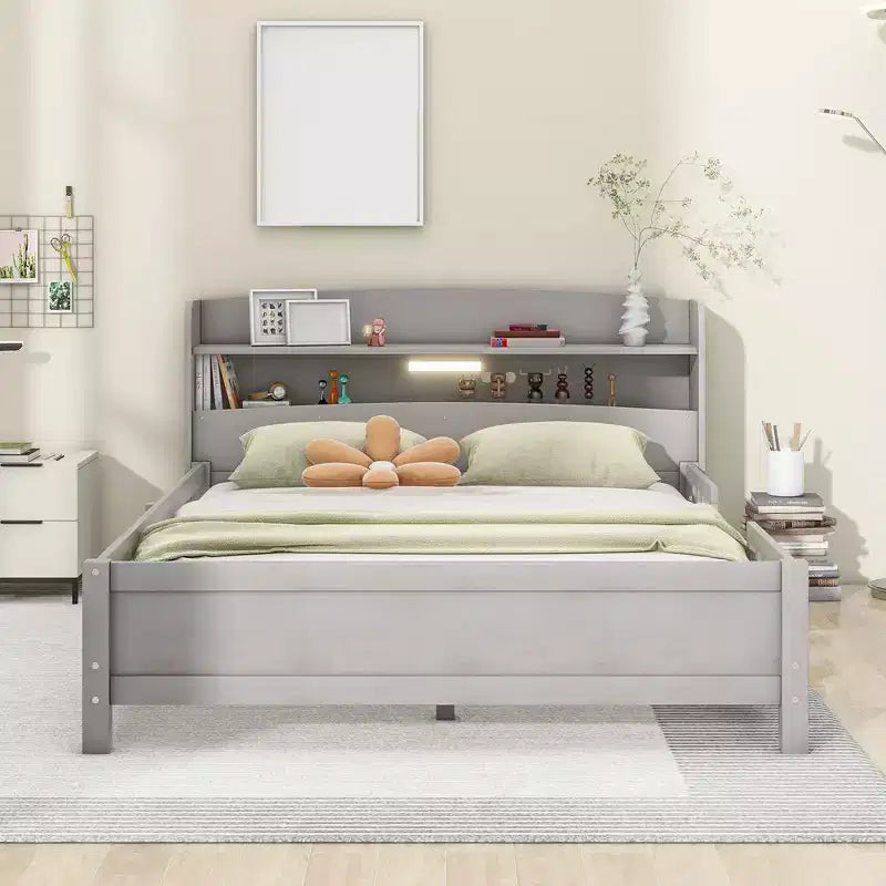 Lit plateforme grand format avec lumière LED intégrée et étagères de rangement dans la tête de lit, cadre de lit plateforme avec barrière de sécurité, aucun sommier tapissier requis