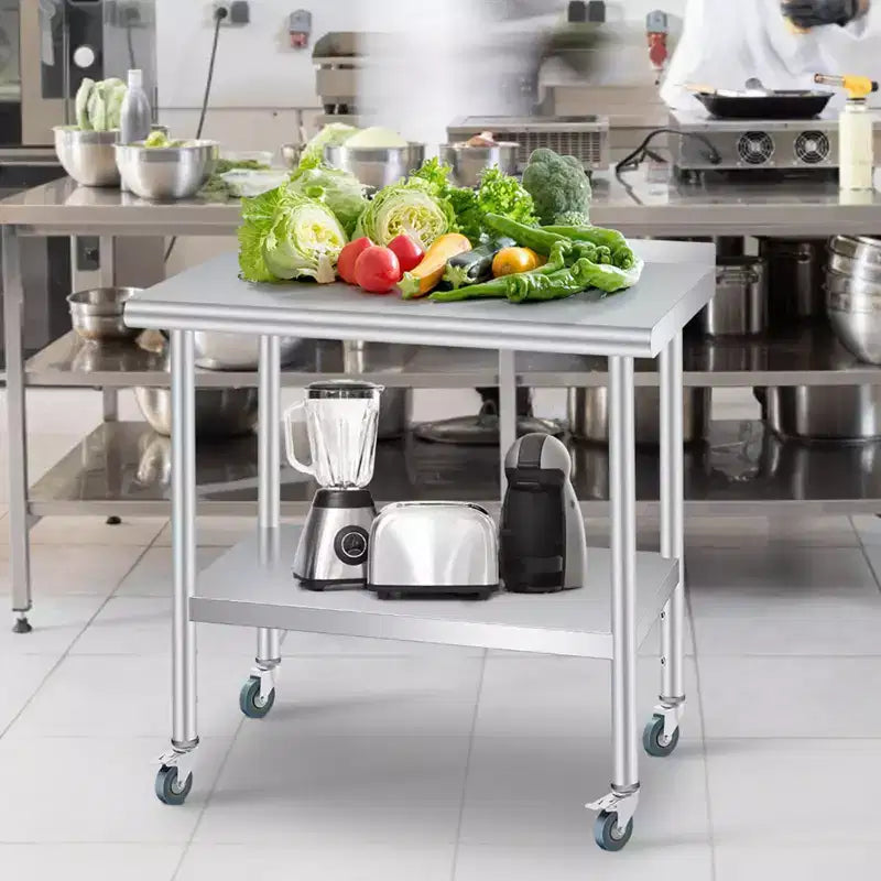 Table de préparation en acier inoxydable 36 x 24 po avec dosseret, étagère inférieure réglable et 4 roulettes, table commerciale robuste pour l'extérieur, restaurants