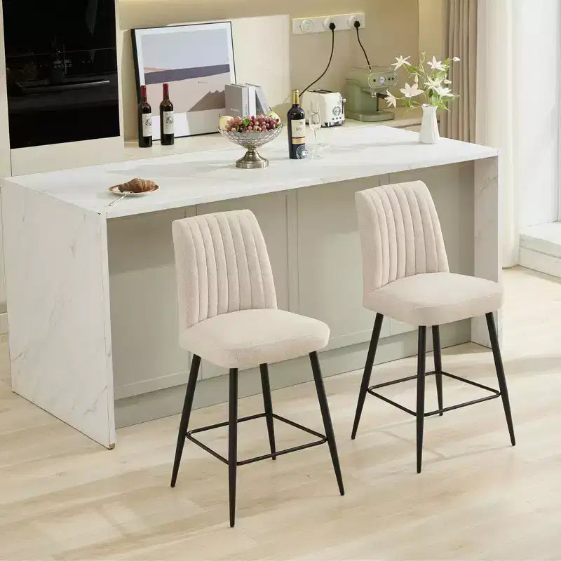 TUYOHW Lot de 2 tabourets de bar modernes en velours à hauteur de comptoir, chaises de bar avec pieds en fer noir et capacité de 136 kg pour cuisine, salle à manger, bar à domicile