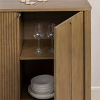 Buffet Teamson Home Potomac moderne bohème en bois massif avec 3 tiroirs, 2 portes, étagère réglable et rangement à ouverture par pression