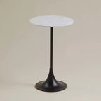 Studio 55D Studio 55 Table d'appoint Mesita 24 Plateau en marbre blanc avec base finition noire