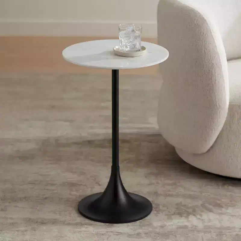 Studio 55D Studio 55 Table d'appoint Mesita 24 Plateau en marbre blanc avec base finition noire