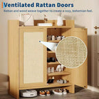 Meuble à chaussures en rotin avec portes en rotin ventilées et finition chaleureuse en grain de bois, étagères réglables pour un rangement flexible
