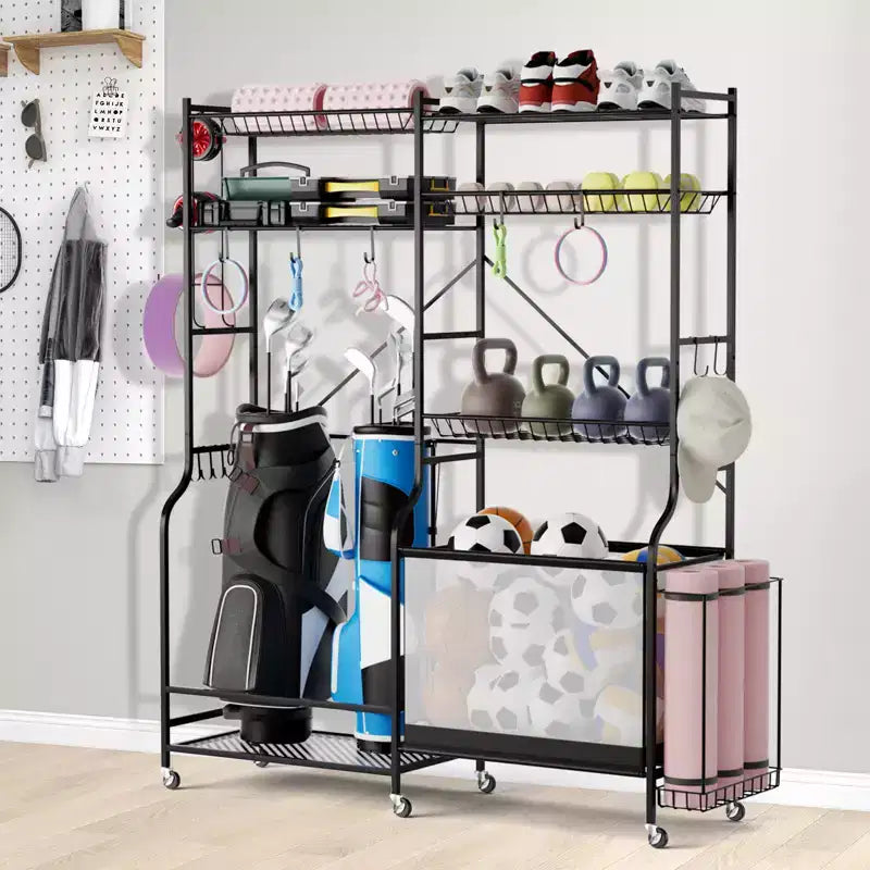 Organisateur d'équipement sportif Gymax avec support pour tapis de yoga, panier de ballons et étagères réglables et roulettes pivotantes verrouillables pour garage, gymnase, sous-sol