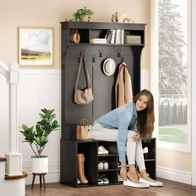 Meuble de rangement haut Okak 70,9 pouces avec banc et étagères, meuble d'entrée autoportant avec 7 patères, rangement à chaussures d'entrée