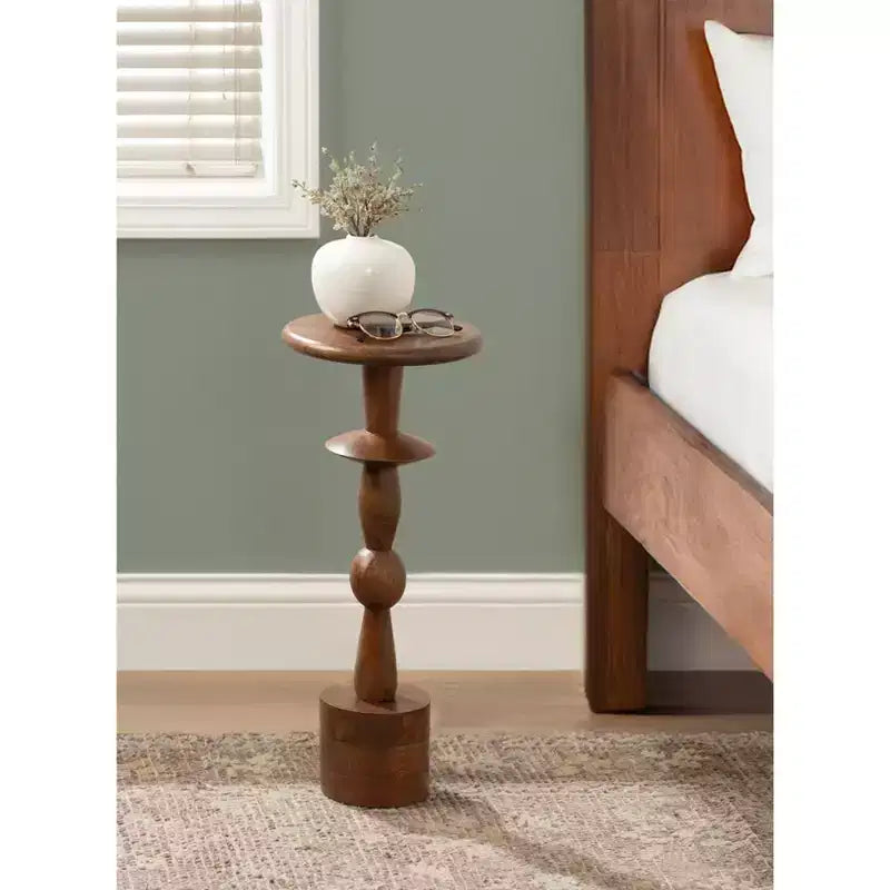 Table d'appoint Kate and Laurel Avenal, 9x9x22, Noyer Marron