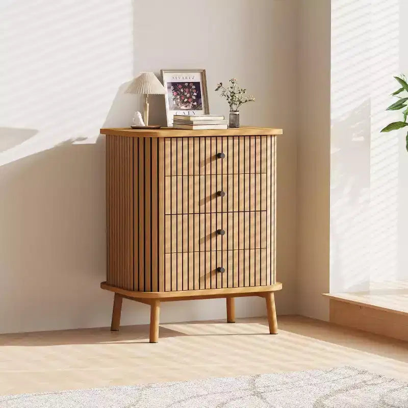 Commode à 4 tiroirs, Commode de chambre, Table de chevet, Commode en osier bohème avec pieds en bois pour un rangement spacieux dans le salon ou le couloir
