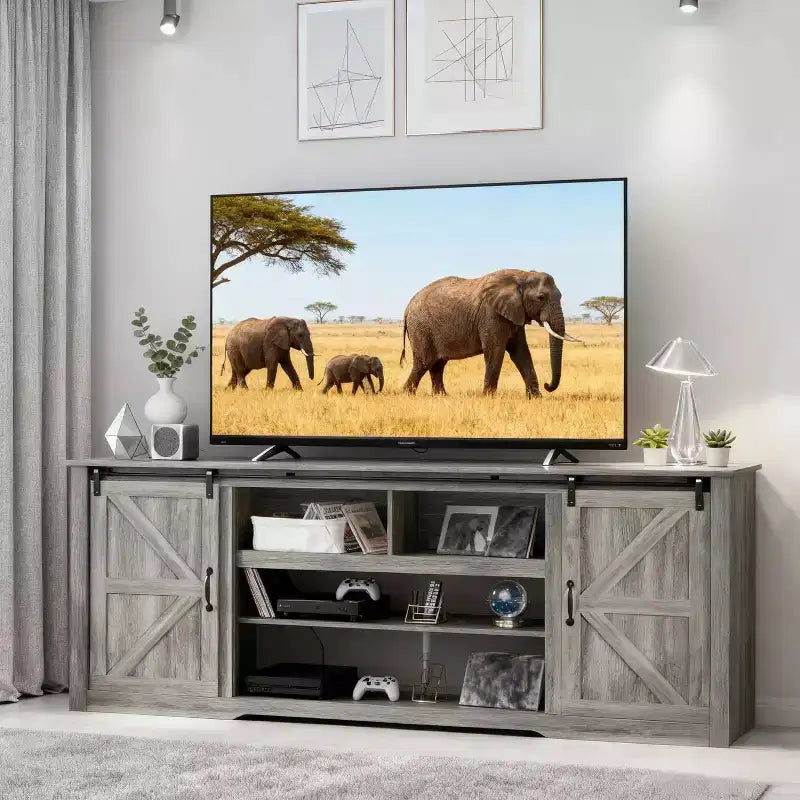 Meuble TV de ferme Acekool 70 po pour téléviseurs jusqu'à 80 po, gris foncé, meuble TV avec portes de grange coulissantes et étagères réglables pour salon