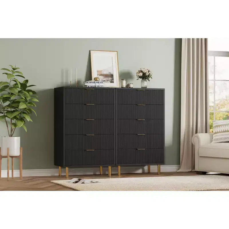 Acekool Commode Blanche à 5 Tiroirs pour Chambre à Coucher, Commode de Rangement Moderne avec Poignées Dorées, Grands Tiroirs, Meuble de Rangement pour Salon, Couloir, Bureau
