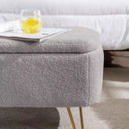 Banc de rangement ottoman moderne Okak avec pieds en métal doré, banc d'entrée en fausse fourrure avec siège rembourré, banc de bout de lit pour salon