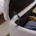 Banc de rangement ottoman moderne Okak avec pieds en métal doré, banc d'entrée en fausse fourrure avec siège rembourré, banc de bout de lit pour salon