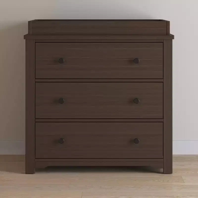 Commode 3 tiroirs Child Craft Harmony avec plateau à langer amovible, grand espace de rangement, kit anti-basculement inclus pour éviter le basculement, finition sécuritaire pour bébé