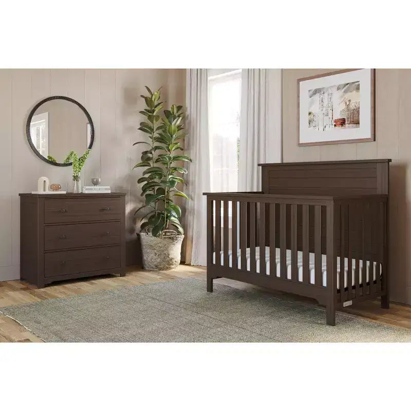 Commode 3 tiroirs Child Craft Harmony avec plateau à langer amovible, grand espace de rangement, kit anti-basculement inclus pour éviter le basculement, finition sécuritaire pour bébé