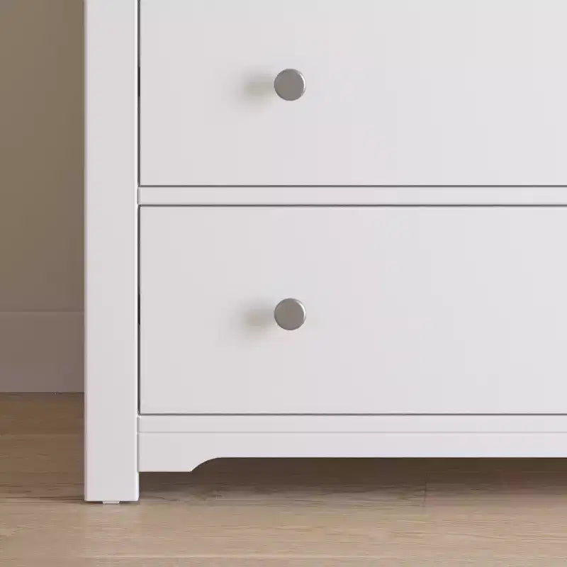 Commode 3 tiroirs Child Craft Harmony avec plateau à langer amovible, grand espace de rangement, kit anti-basculement inclus pour éviter le basculement, finition sécuritaire pour bébé