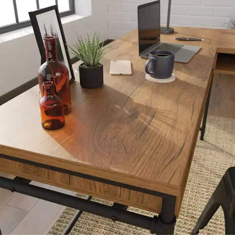 Sauder Iron City, bureau d'ordinateur en L, chêne quadrillé : style industriel avec cadre métallique et rangement en hauteur