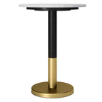 Table d'appoint latérale en marbre Ryan blanche - WyndenHall : Cadre doré, résistant aux rayures, meuble d'appoint moderne