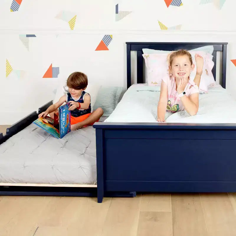 Lit jumeau Max & Lily avec lit gigogne, lit plateforme classique en bois massif avec rangement