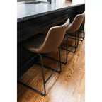 Tabouret de bar rembourré à hauteur de comptoir Centiar – Signature Design by Ashley