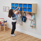 Vestiaire suspendu ECR4Kids Streamline à 10 sections avec 10 bacs à façade incurvée, espace de rangement casier