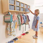 Vestiaire suspendu ECR4Kids Streamline à 10 sections avec 10 bacs à façade incurvée, espace de rangement casier